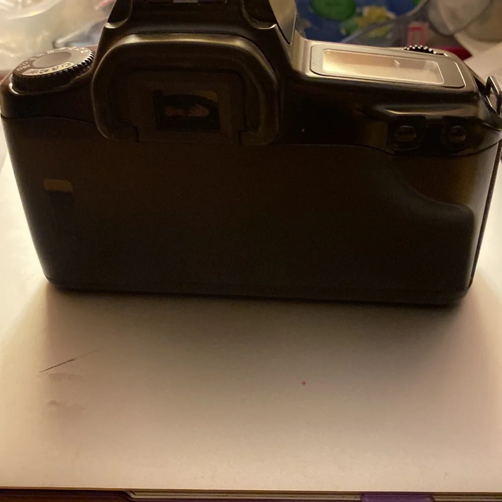 Canon EOS 1000F camera